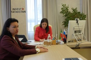 Руководитель Агентства инвестиционного развития РТ Талия Минуллина встретилась с гендиректором компании «Татлифт» Гульшат Загидуллиной.