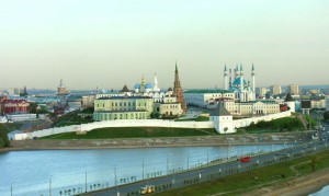 Борьба за 200-рублевую купюру: Казанский кремль, где рядом стоят мечеть и православная церковь, это ли не лучший символ многонациональной России